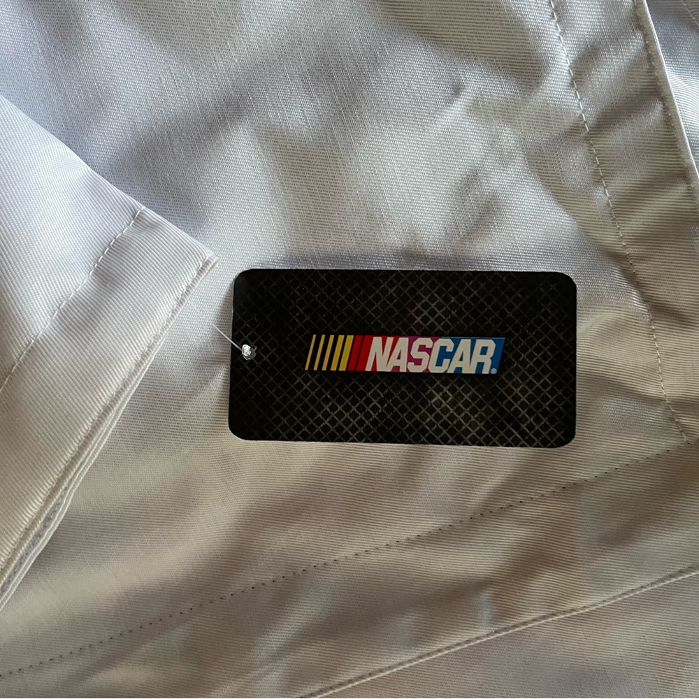NEW NASCAR Jacket - Picture 6 of 7